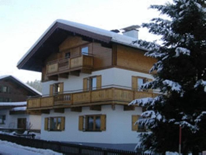 Ferienhaus Resi & Obermoser เคิสเซน ภายนอก รูปภาพ